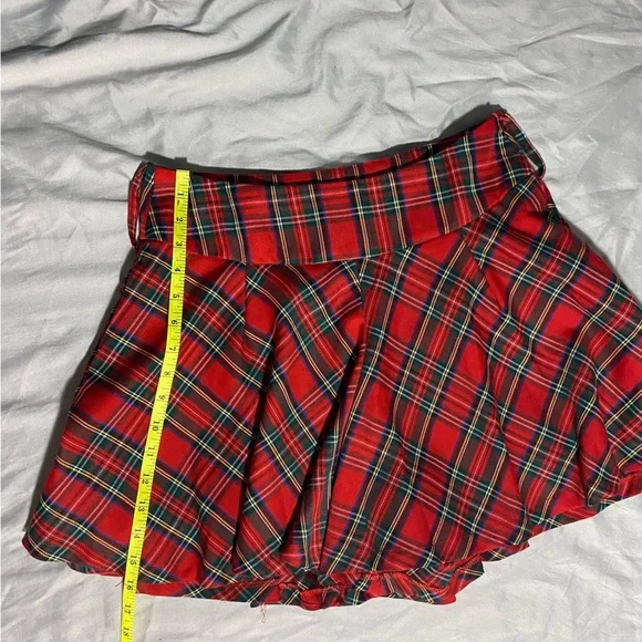 Plaid shorts skirt. Punk rock. Christmas holiday Belt school girl - Picture 8 of 10